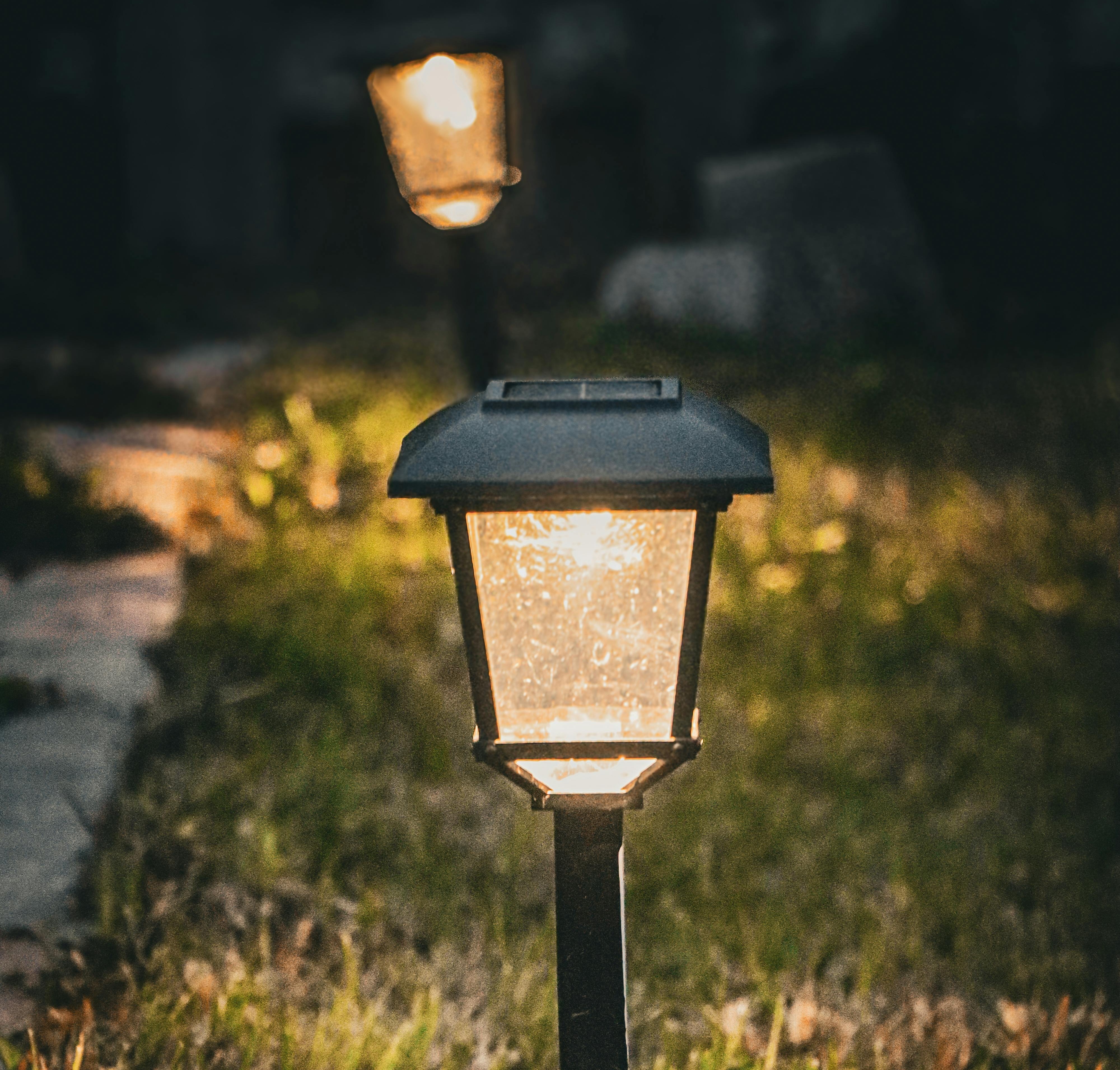 outdoor low-level solar lights