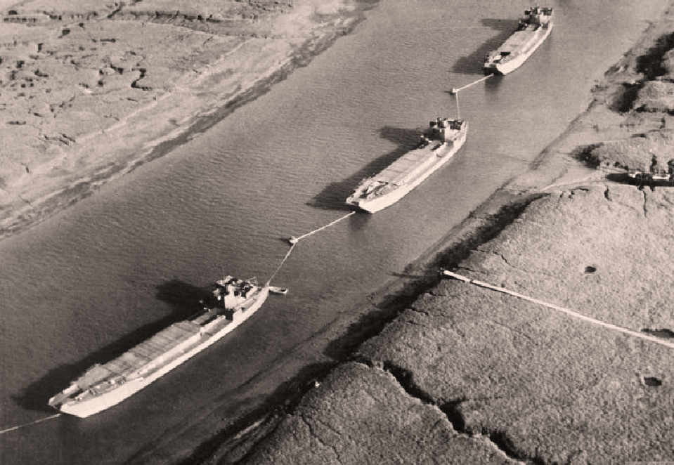 Dummy landing crafts used as decoys in south eastern harbours in the period before D-Day